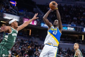 YY体育-西亚卡姆在独行侠比赛中出色防守，挺进下一轮引发热议！的简单介绍