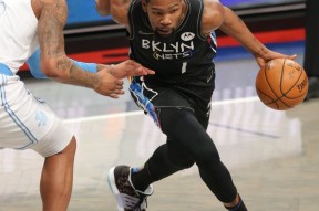 易游体育-关于穆古鲁扎爆冷击败湖人，突破纪录引爆全场！的信息